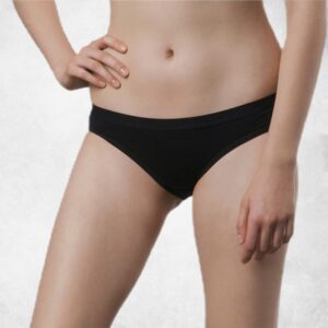 Geruchsneutralisierende Hüftslips Damen von vorne gesehen